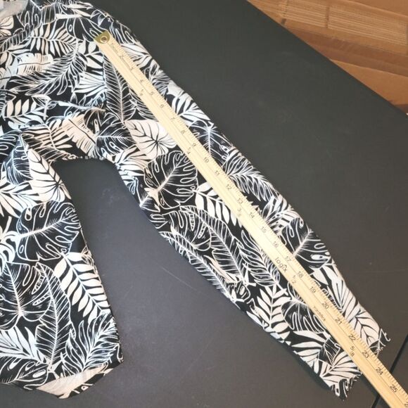 New Calvin Klein Linen Tropical Button Up Top Medium - Picture 7 of 8